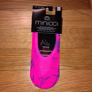 ⭕️ 6/$36 Minicci Low-Cut No Show Socks